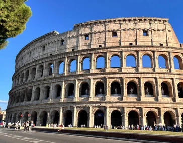 РИМСКИЕ КАНИКУЛЫ