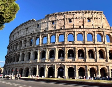 РИМСКИЕ КАНИКУЛЫ 